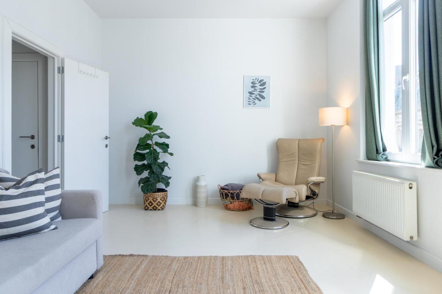 Bright, Spacious Apartments & Perfectly Located In The Heart Of Ghent Gante Exterior foto